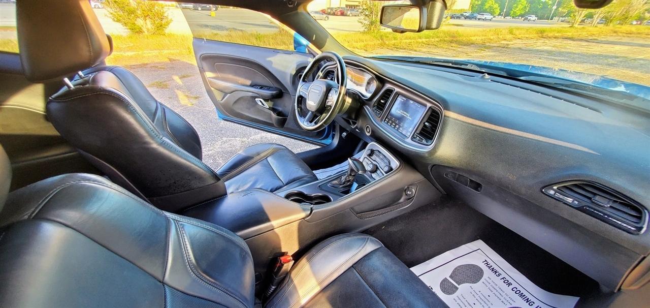 Dodge Challenger  2019