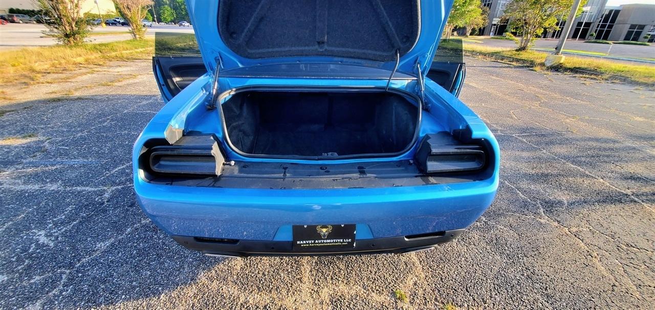 Dodge Challenger  2019