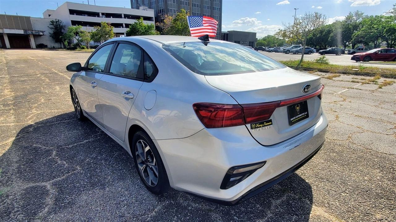 Kia Forte LXS IVT 2021