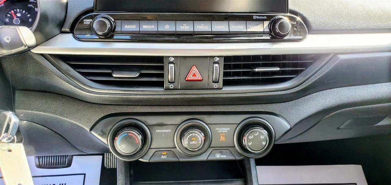 Kia Forte LXS IVT 2021