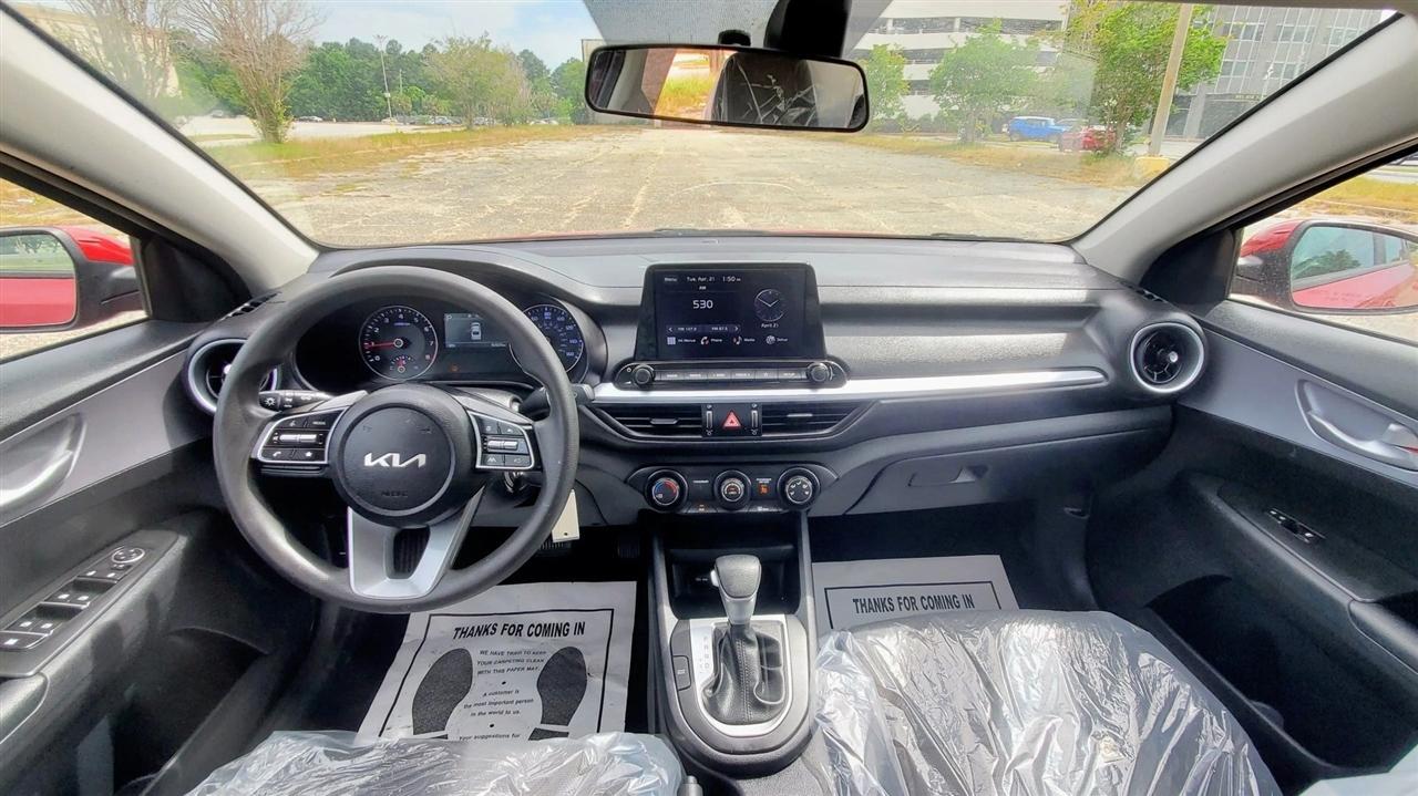 Kia Forte LXS IVT 2024