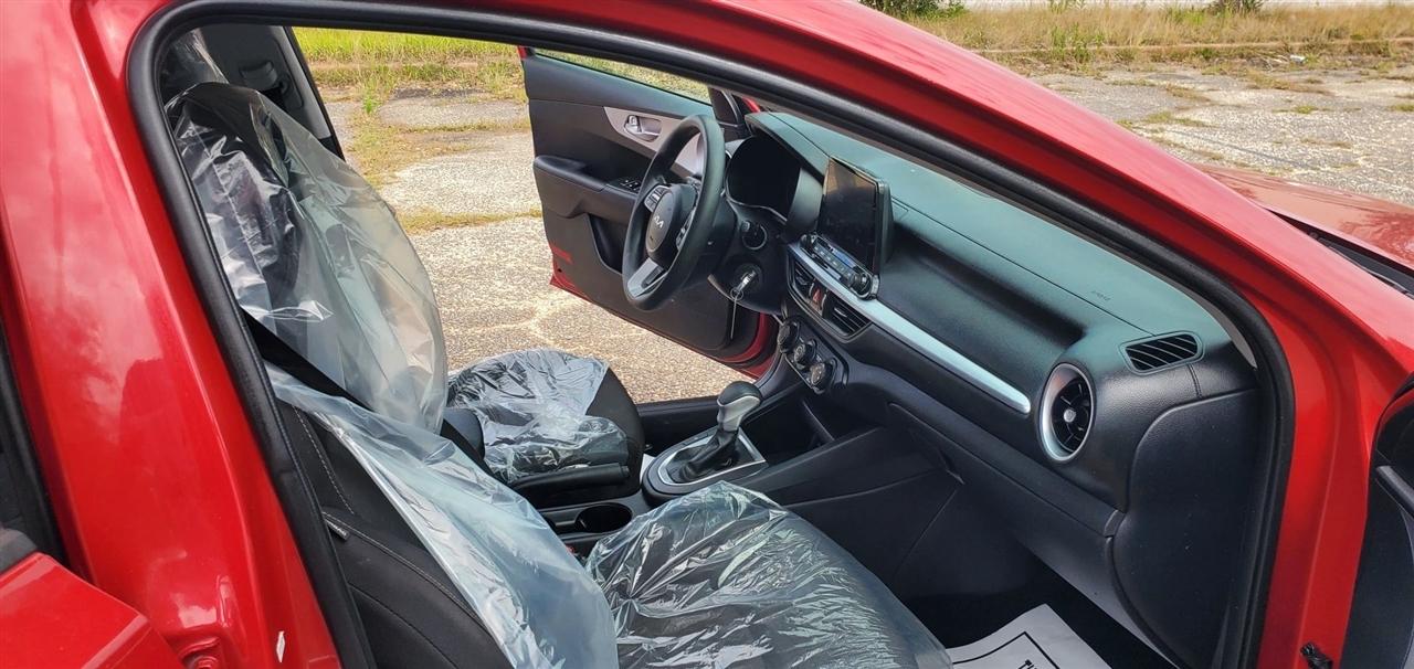 Kia Forte LXS IVT 2024