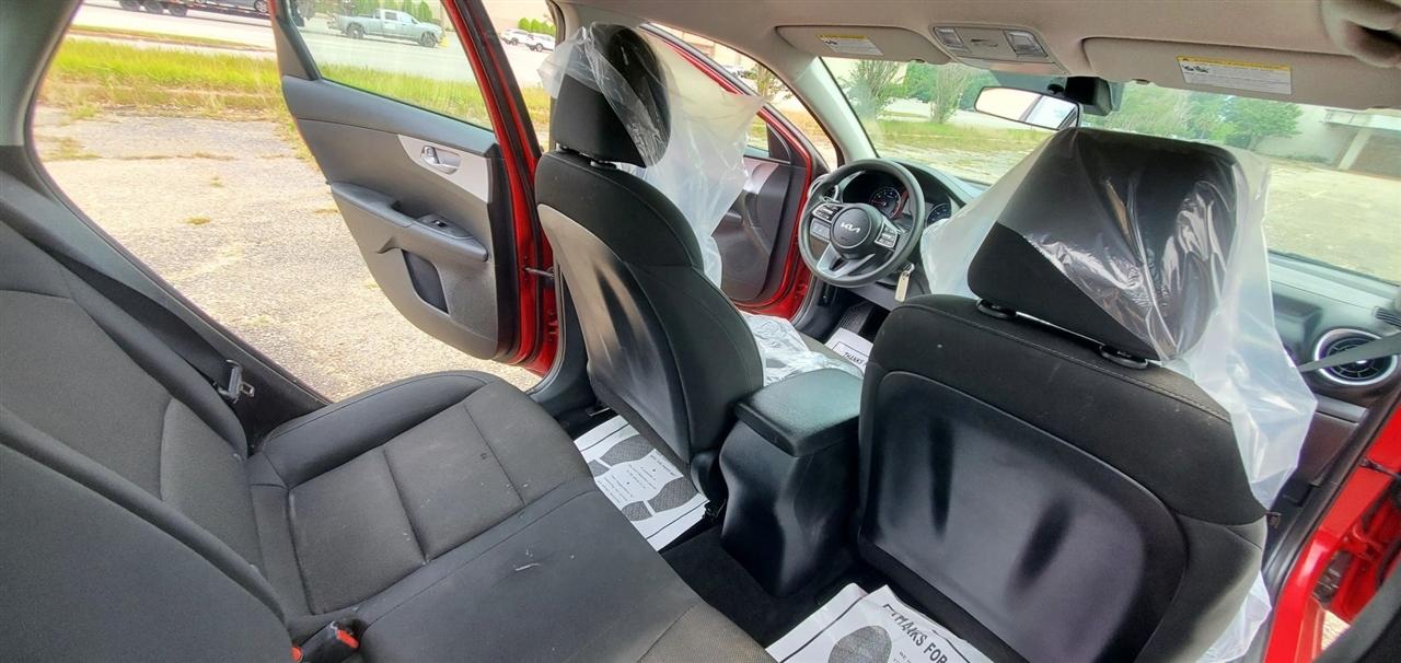 Kia Forte LXS IVT 2024