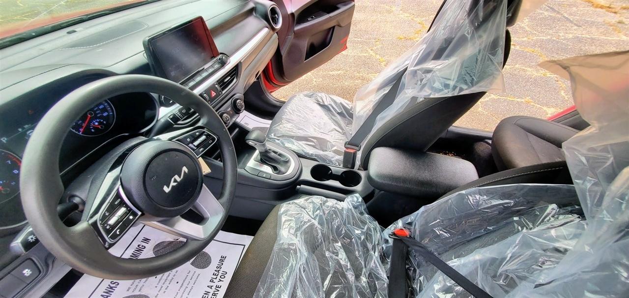 Kia Forte LXS IVT 2024