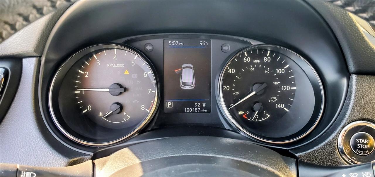 Nissan Rogue Sport FWD SV 2021