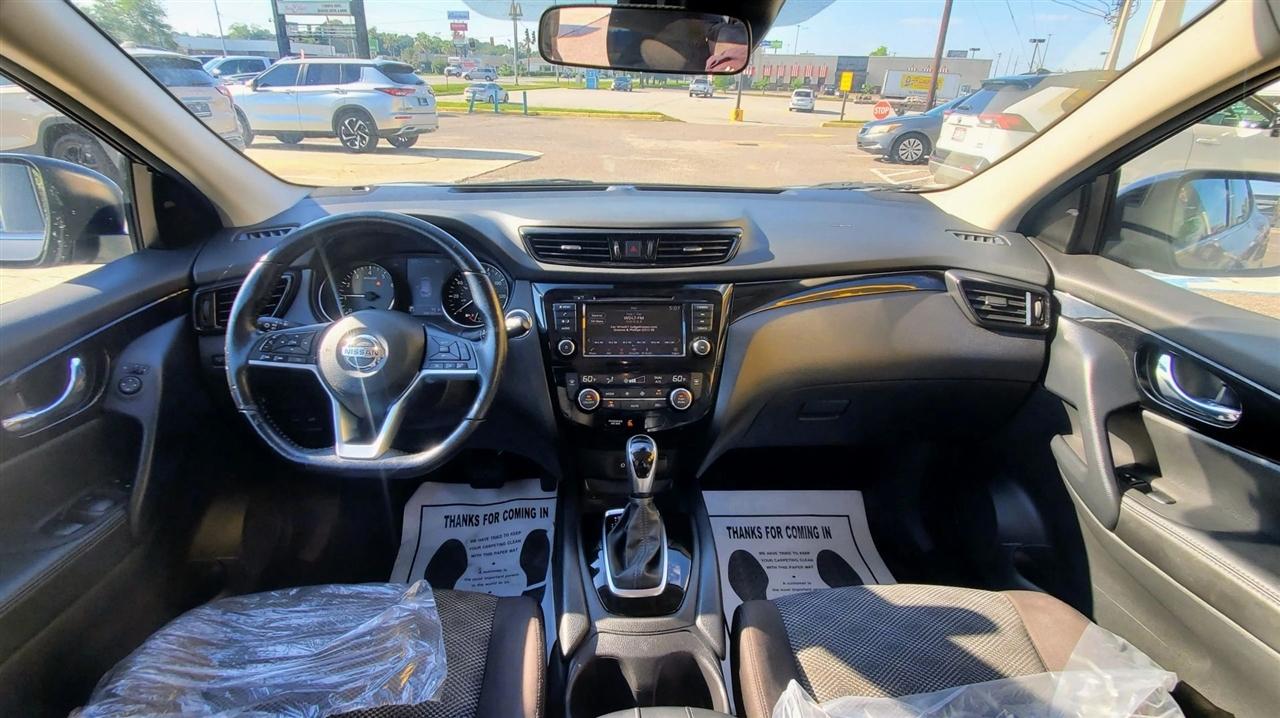 Nissan Rogue Sport FWD SV 2021