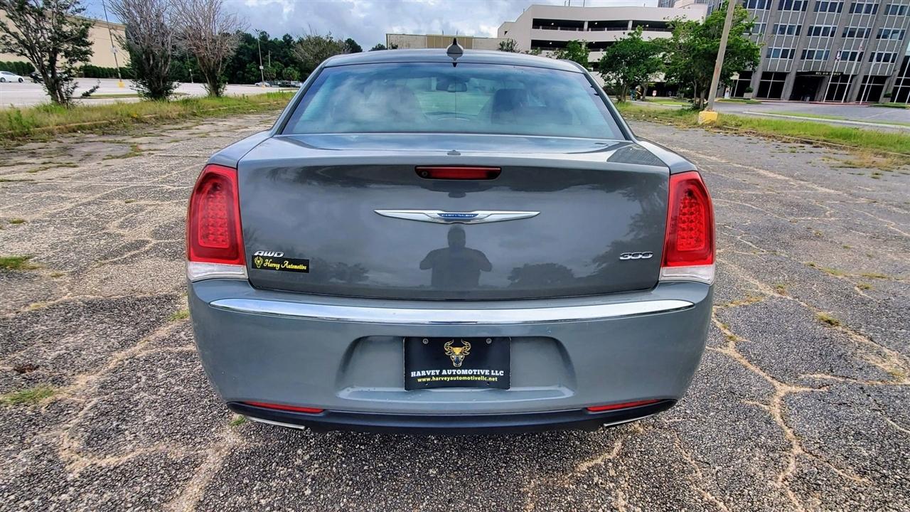 Chrysler 300 Limited AWD 2018