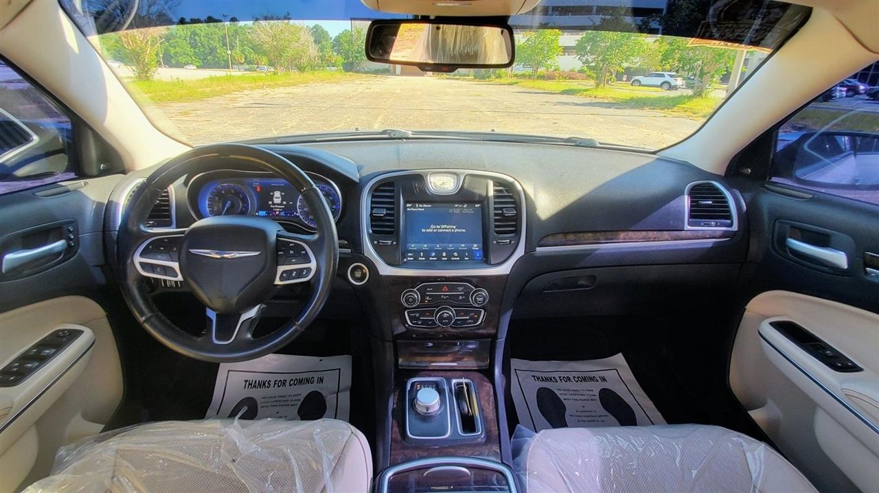 Chrysler 300 Limited RWD 2018