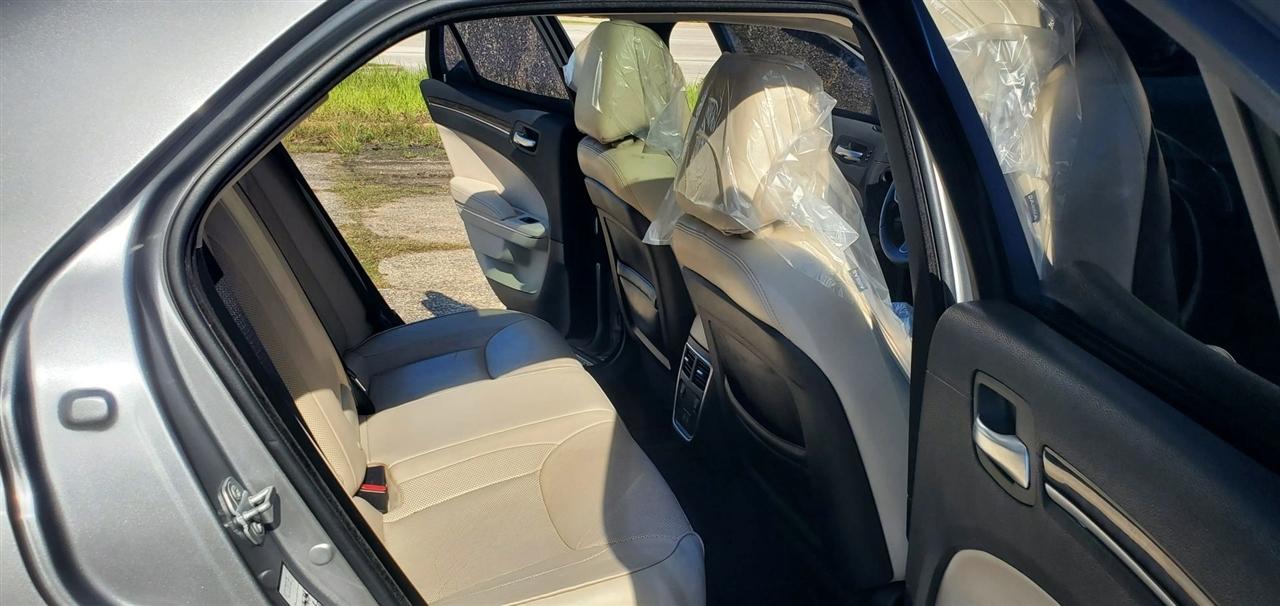 Chrysler 300 Limited RWD 2018