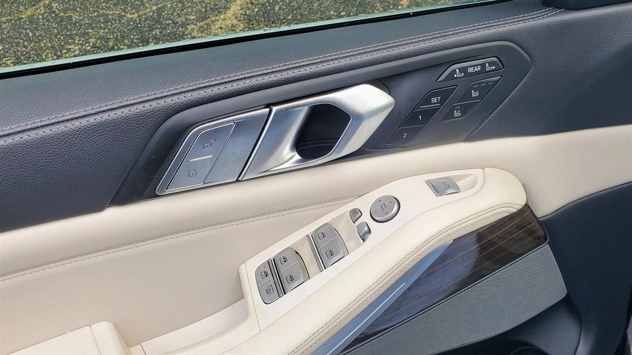 BMW X7 xDrive40i Sports Activity Vehicle 2019