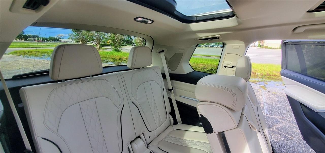 BMW X7 xDrive40i Sports Activity Vehicle 2019