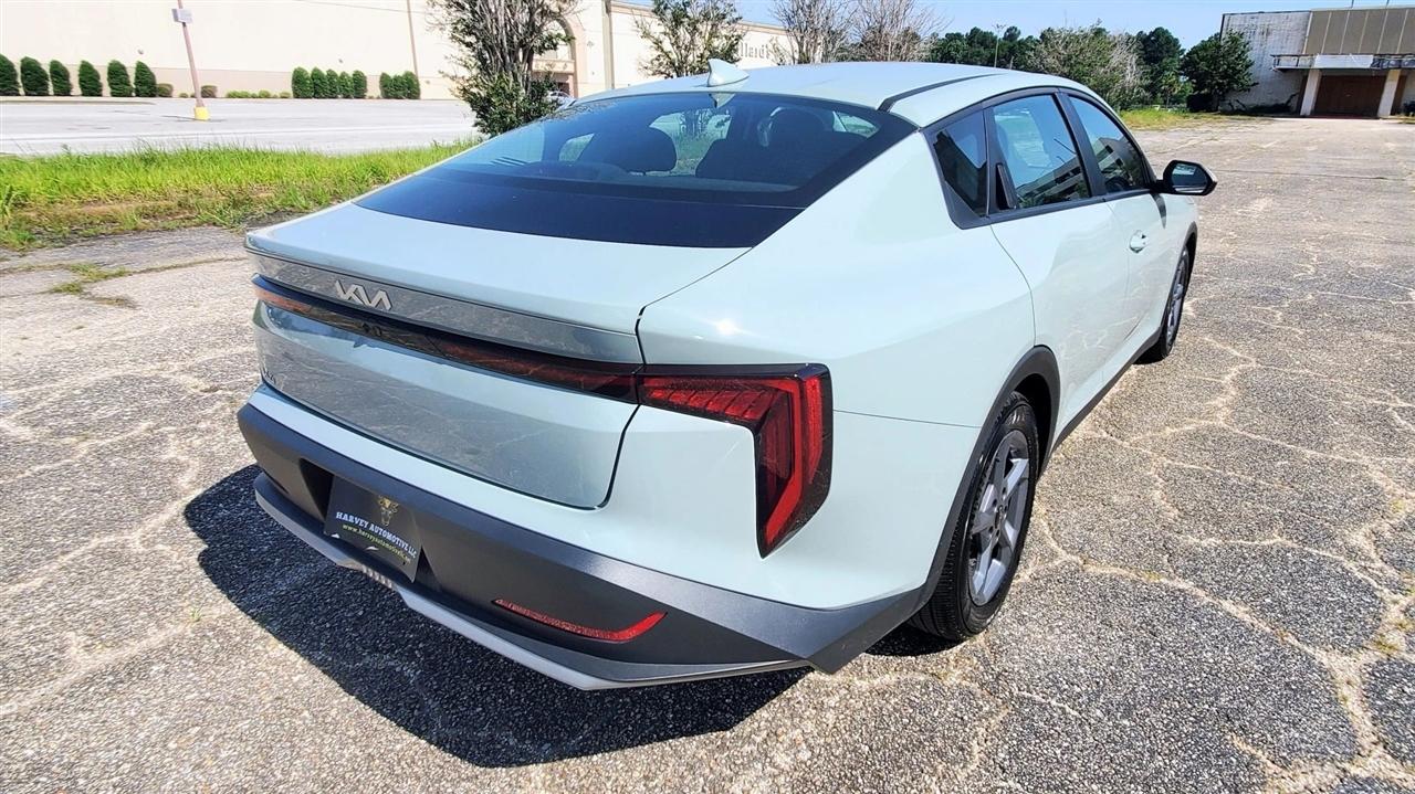 Kia K4 LXS FWD 2025