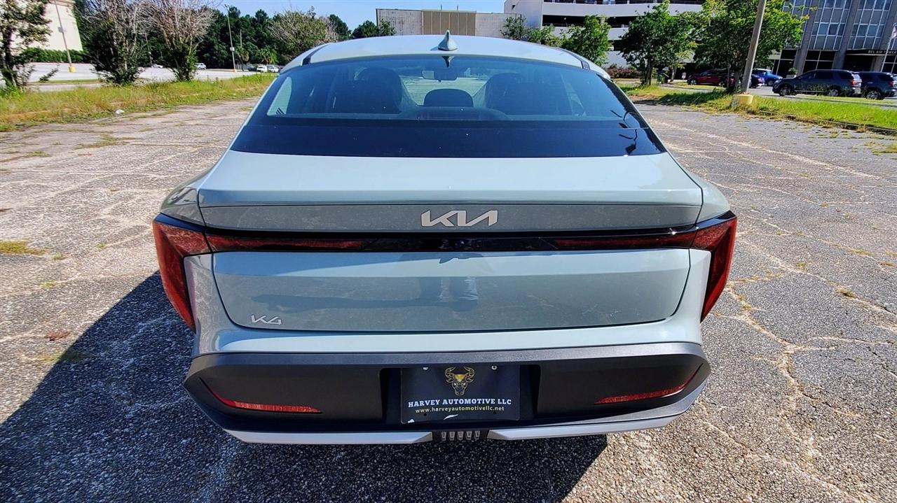 Kia K4 LXS FWD 2025