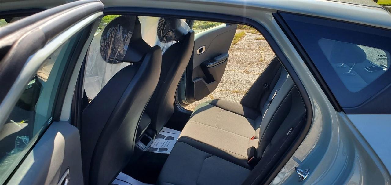 Kia K4 LXS FWD 2025