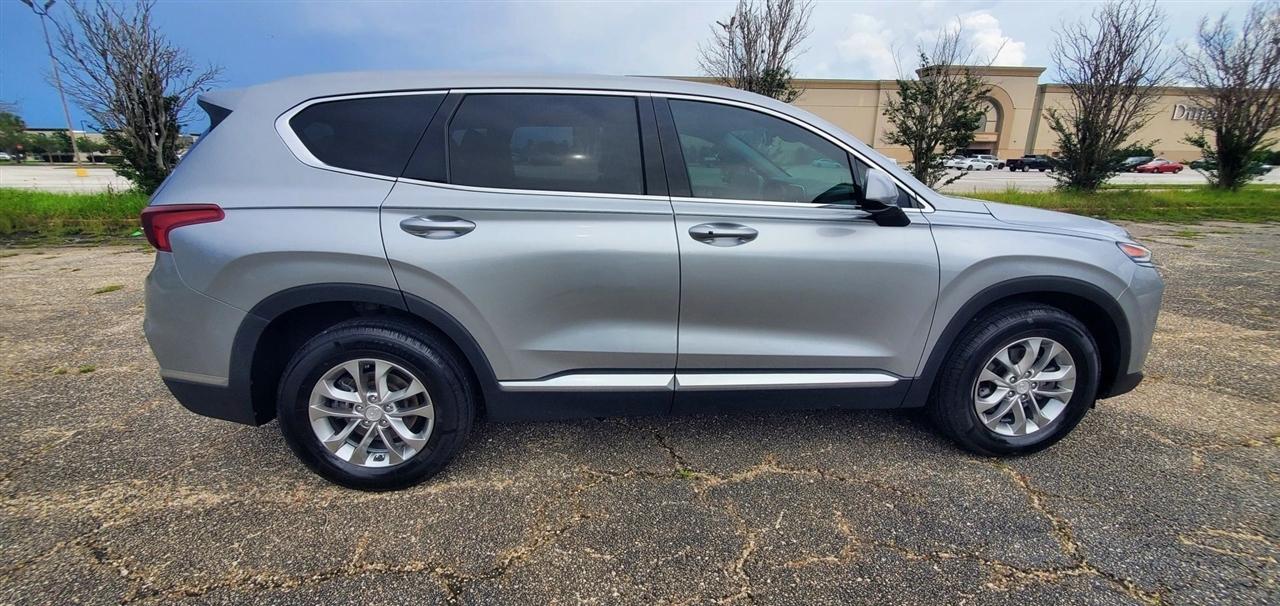 Hyundai Santa Fe SEL 2.4L Auto FWD 2020