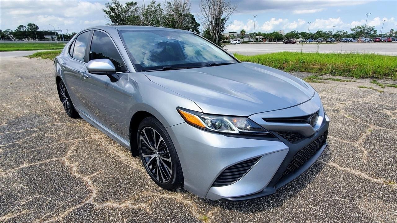 Toyota Camry XLE Auto (Natl) 2019