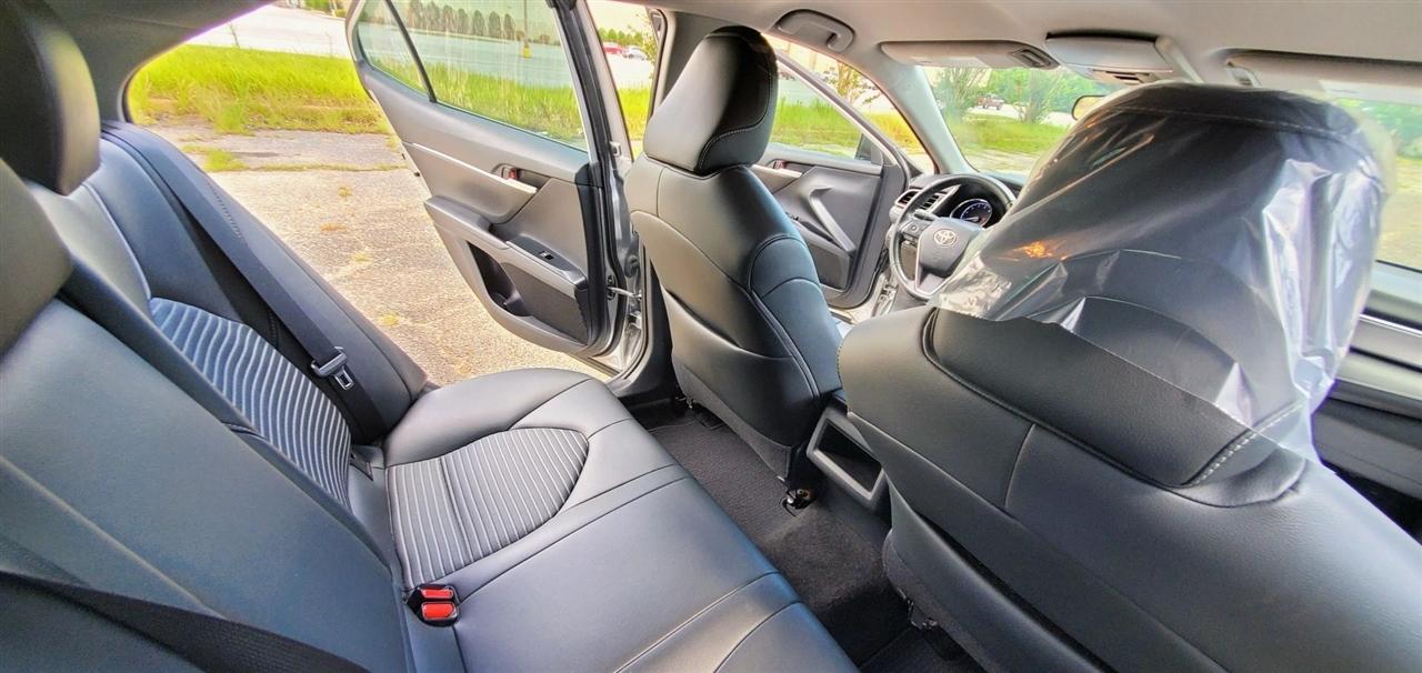 Toyota Camry XLE Auto (Natl) 2019