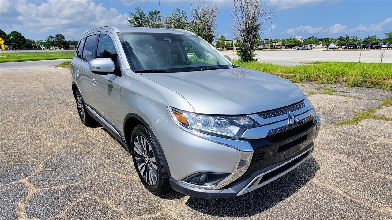 Mitsubishi Outlander SEL FWD 2020