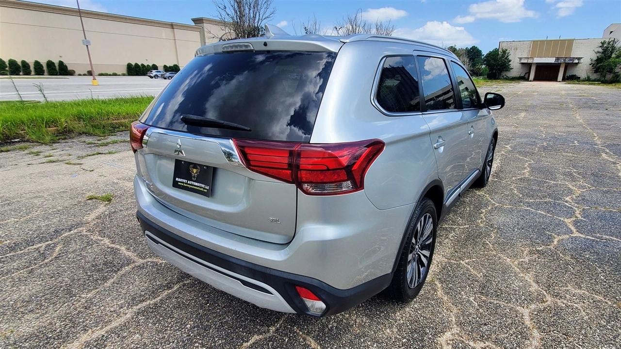 Mitsubishi Outlander SEL FWD 2020