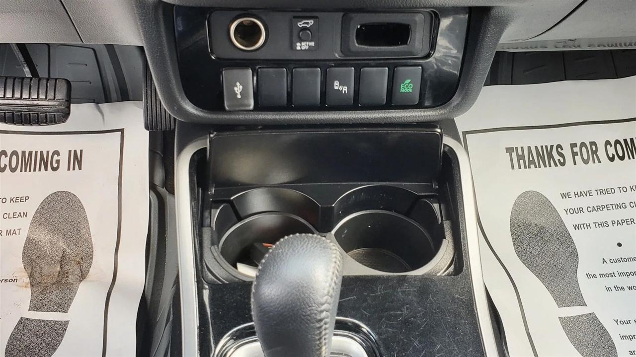 Mitsubishi Outlander SEL FWD 2020