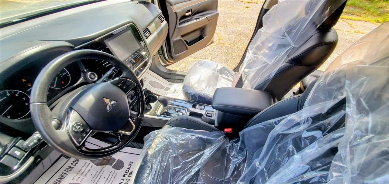 Mitsubishi Outlander SEL FWD 2020