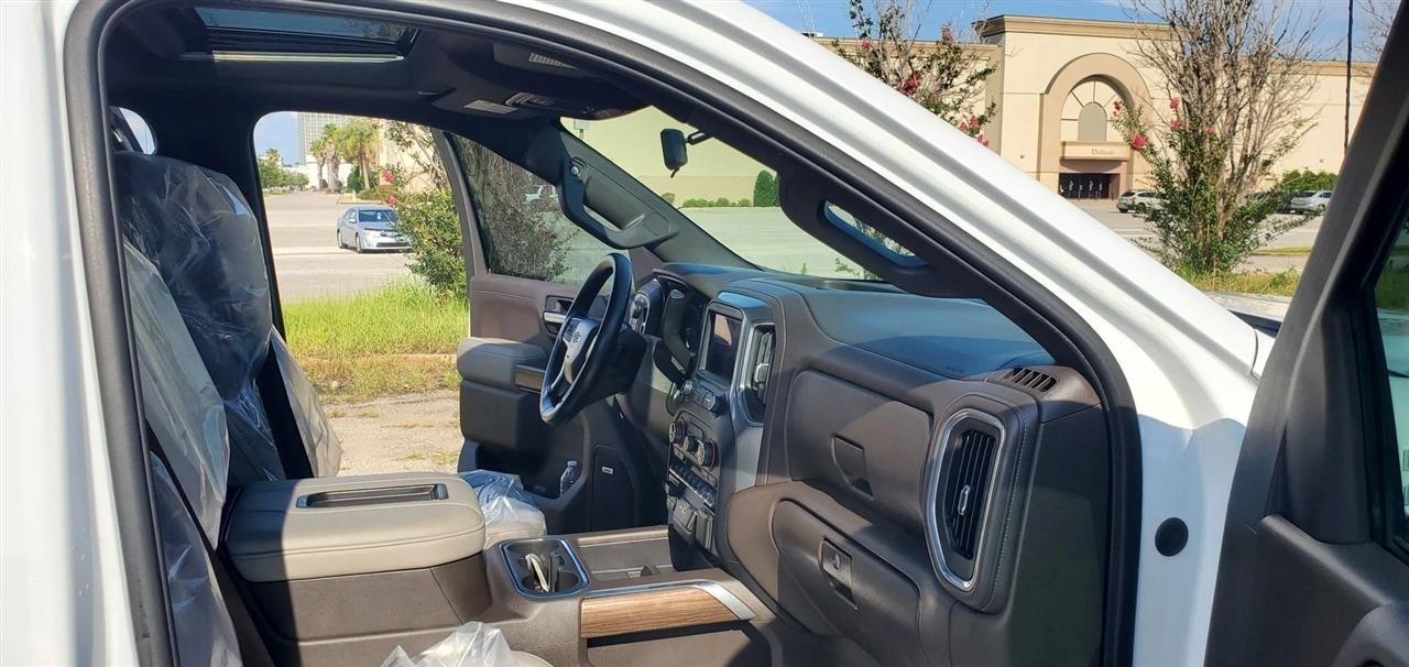 Chevrolet Silverado 1500 4WD Crew Cab 147" RST 2020