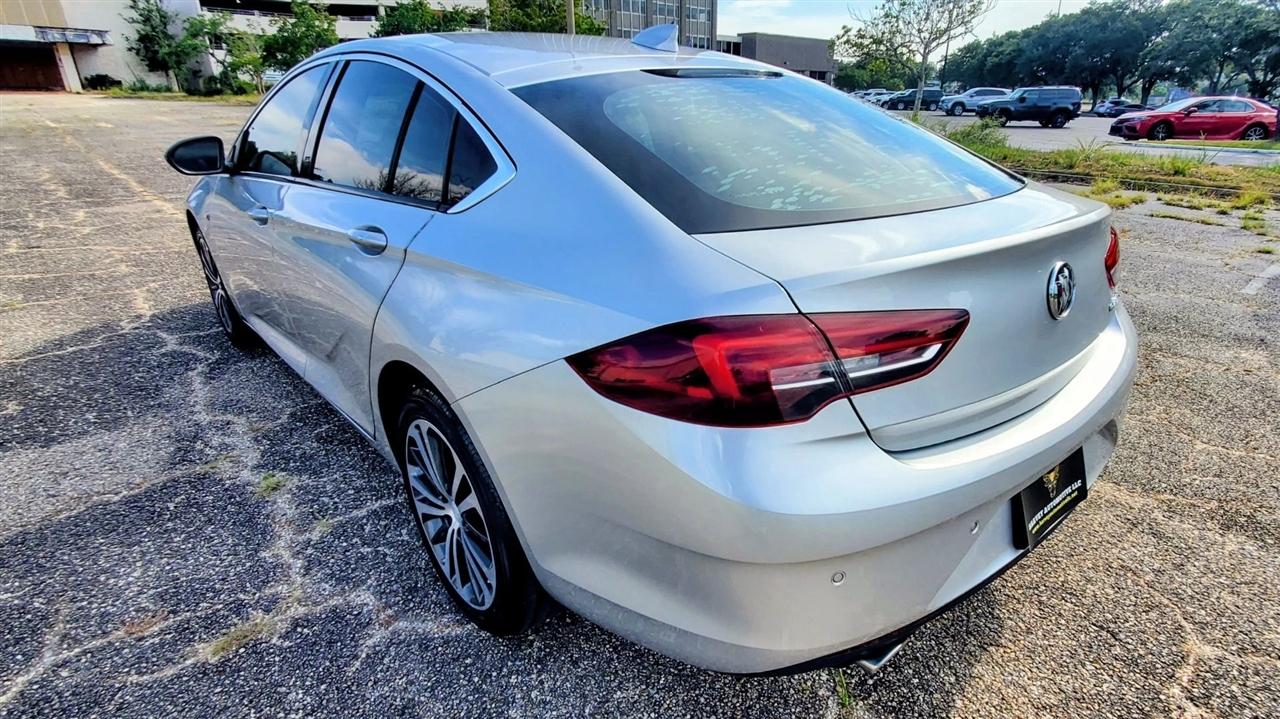 Buick Regal Sportback 4dr Sdn Preferred FWD 2019