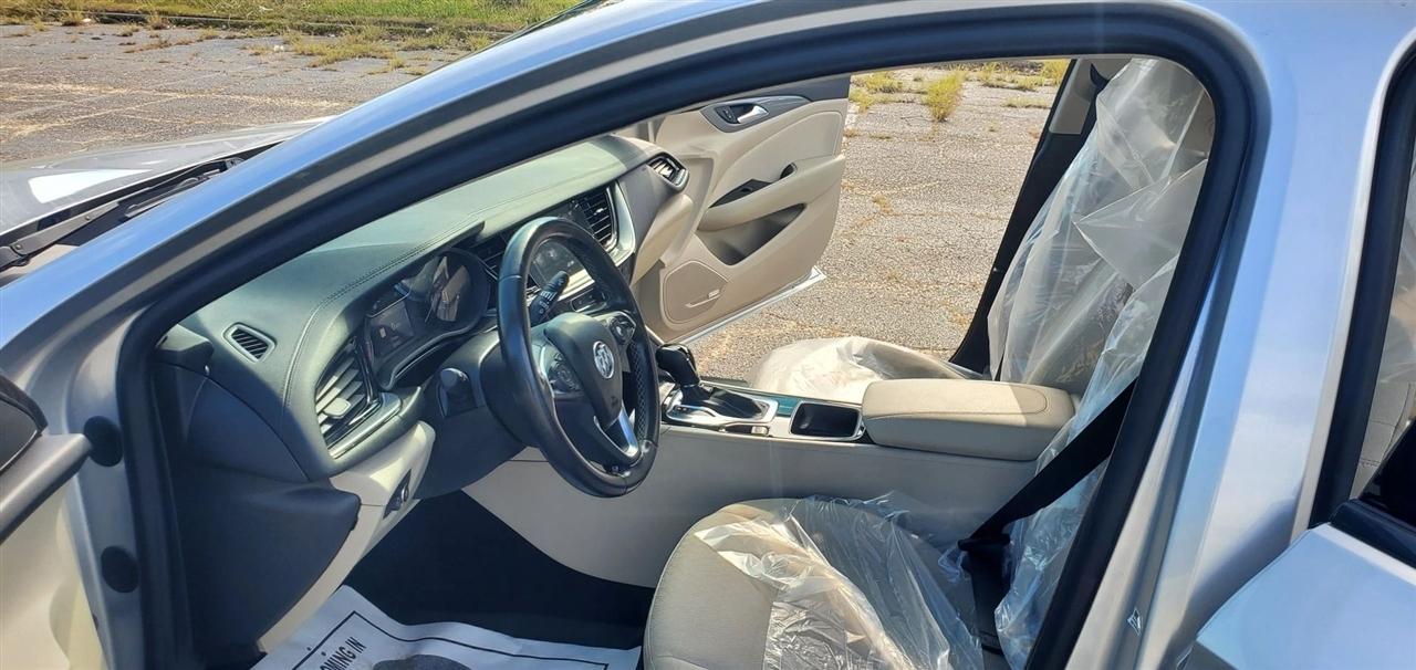 Buick Regal Sportback 4dr Sdn Preferred FWD 2019