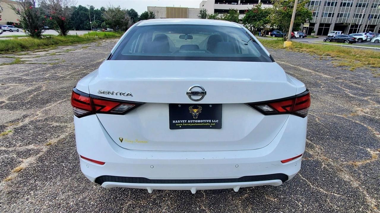 Nissan Sentra S CVT 2023