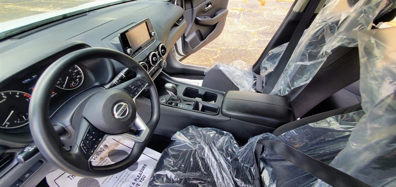 Nissan Sentra S CVT 2023