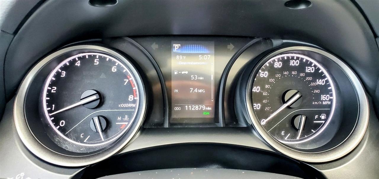 Toyota Camry SE Auto (Natl) 2021