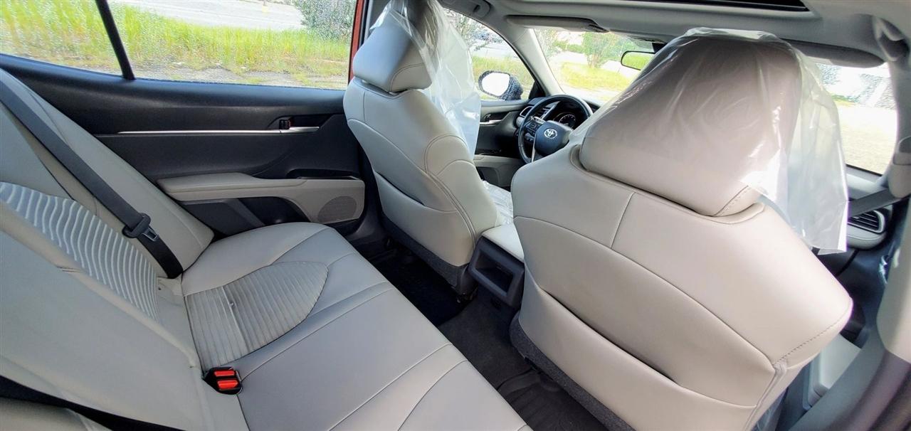 Toyota Camry SE Auto (Natl) 2021