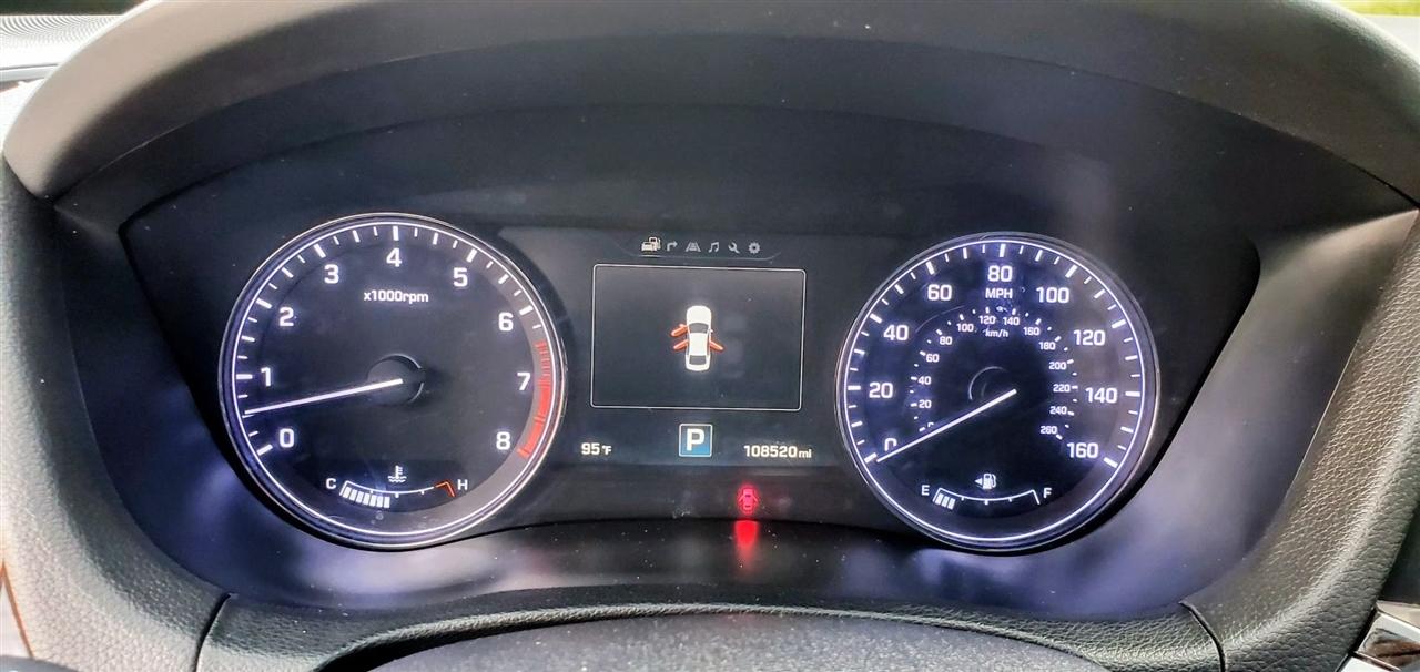Hyundai Genesis 4dr Sdn V6 3.8L AWD 2015