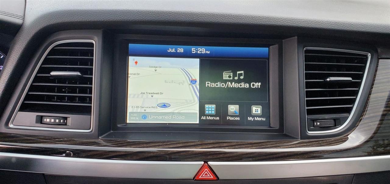 Hyundai Genesis 4dr Sdn V6 3.8L AWD 2015