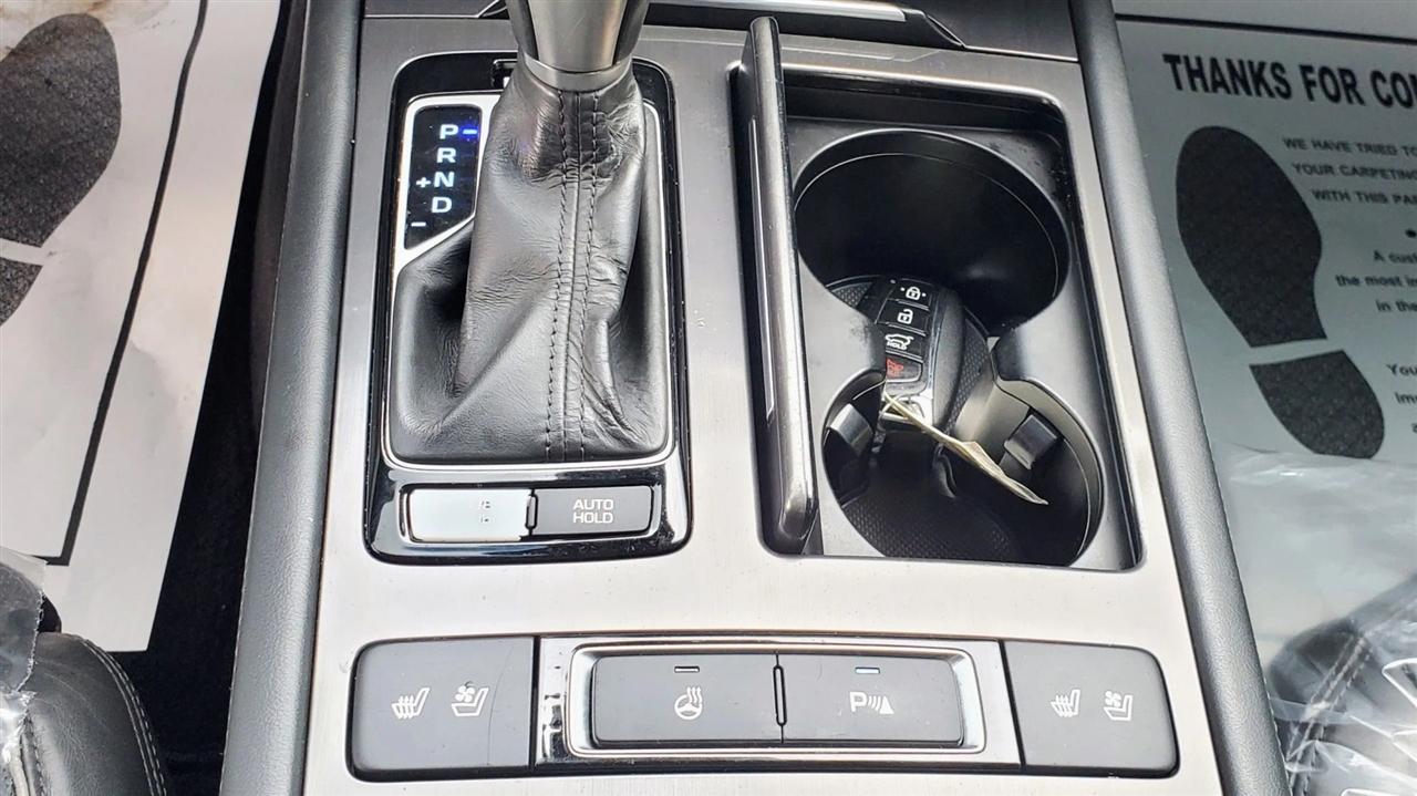 Hyundai Genesis 4dr Sdn V6 3.8L AWD 2015