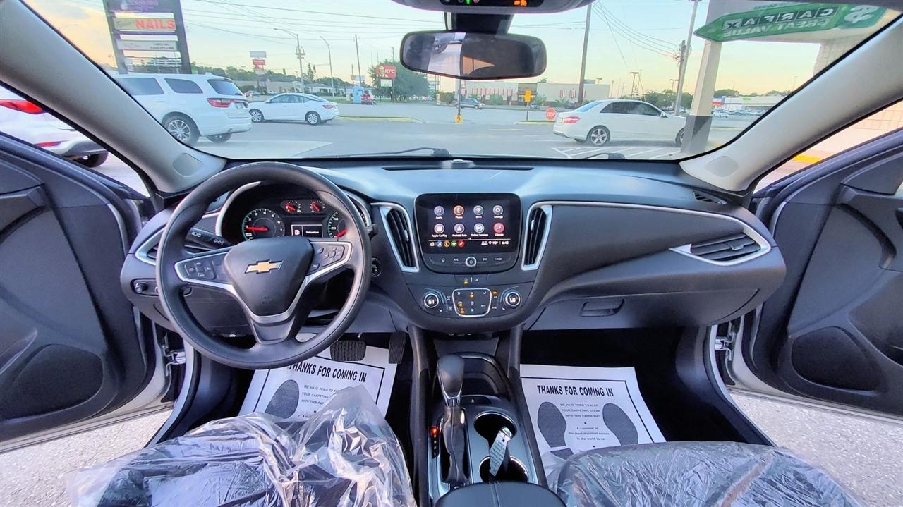Chevrolet Malibu 4dr Sdn LT 2022