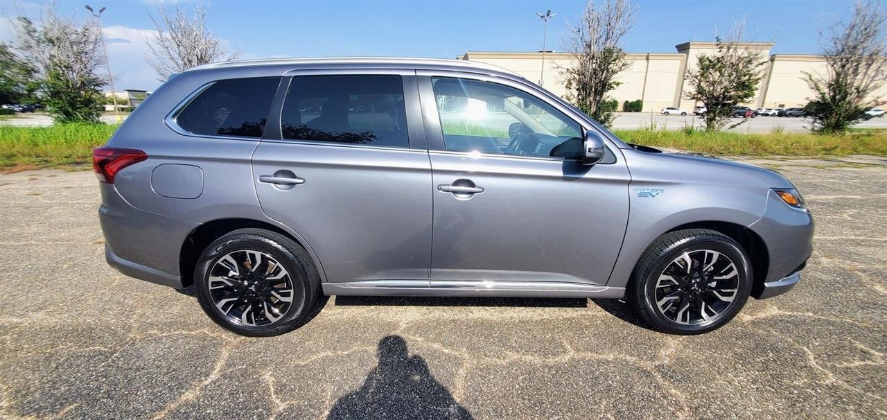Mitsubishi Outlander PHEV SEL S-AWC 2018