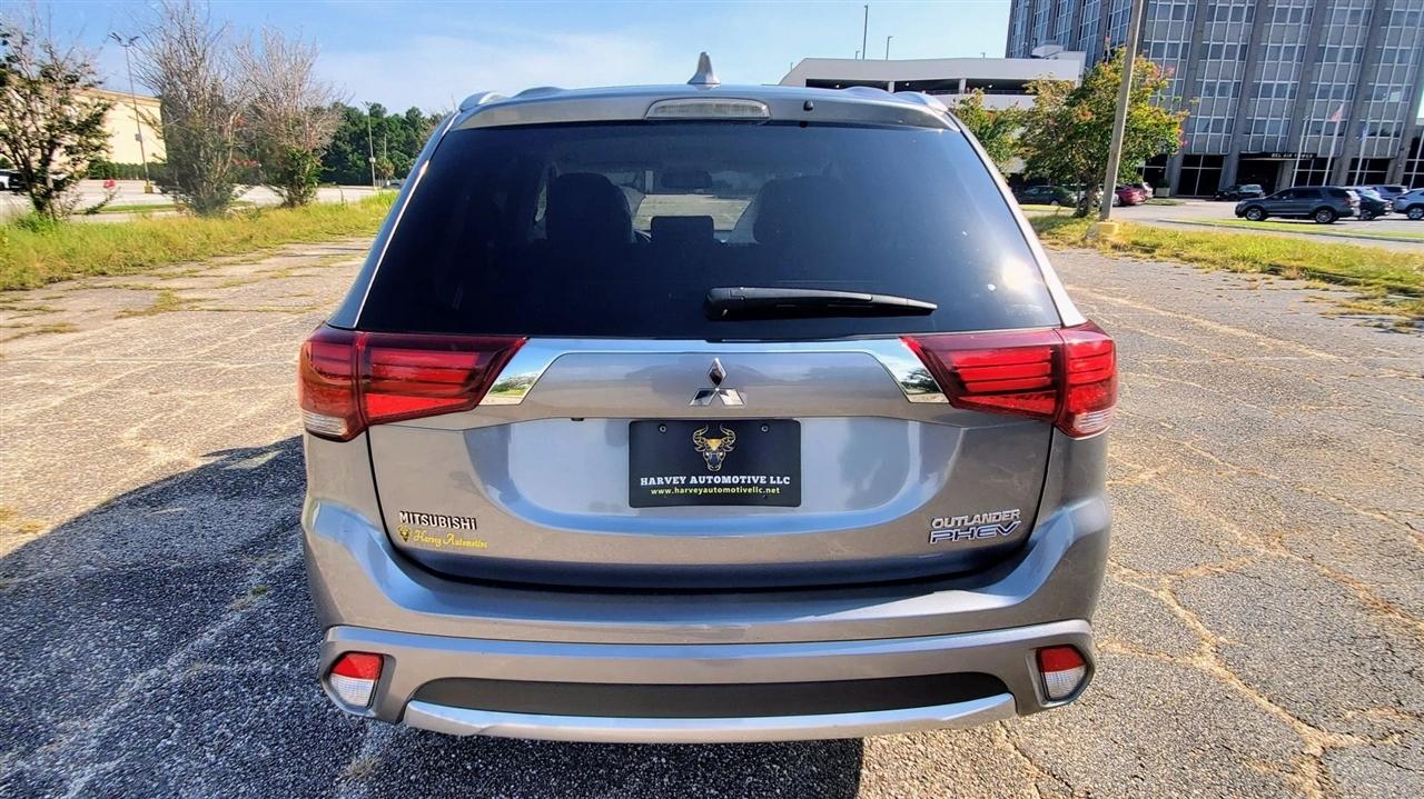 Mitsubishi Outlander PHEV SEL S-AWC 2018