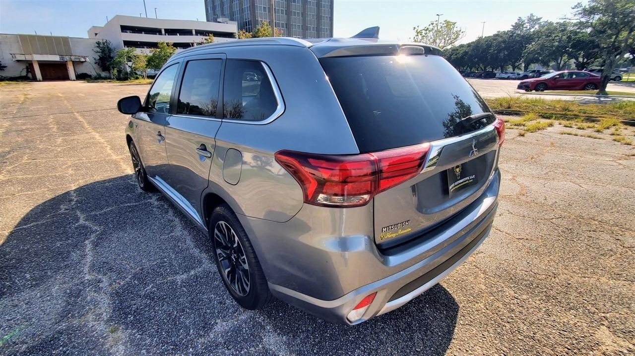 Mitsubishi Outlander PHEV SEL S-AWC 2018