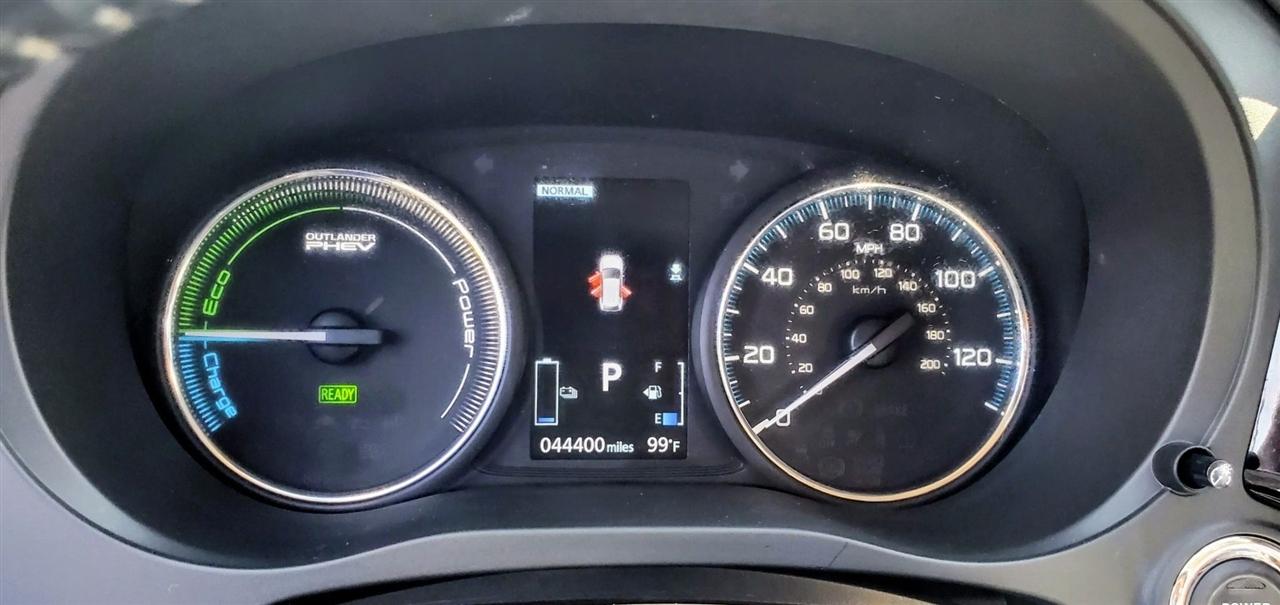 Mitsubishi Outlander PHEV SEL S-AWC 2018