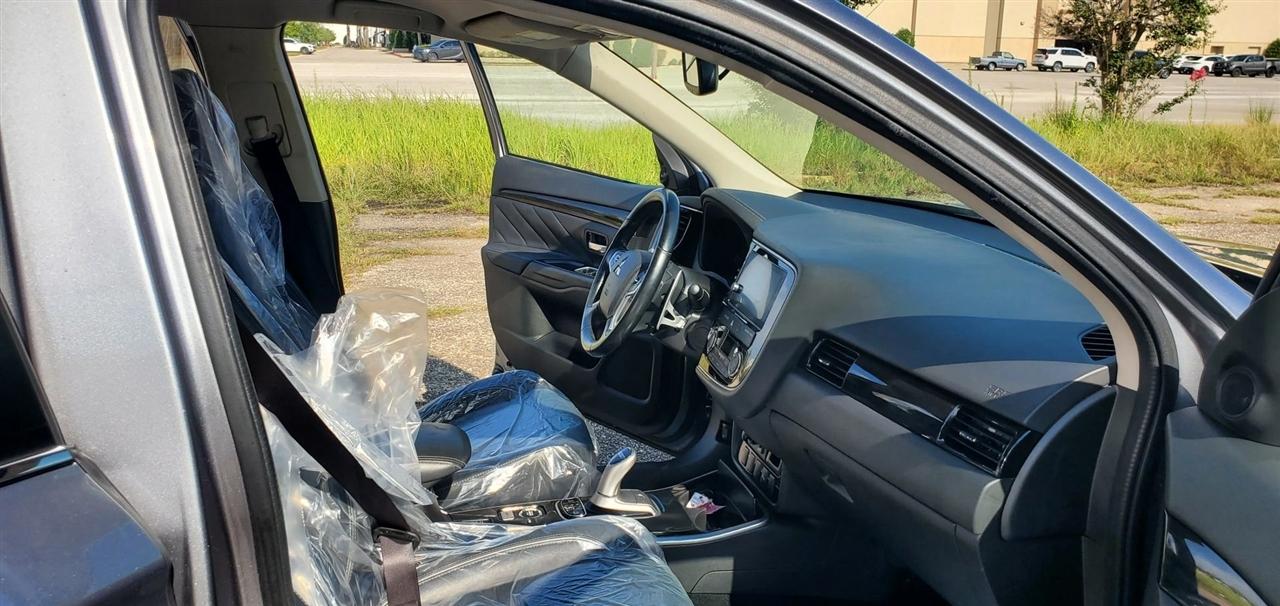 Mitsubishi Outlander PHEV SEL S-AWC 2018