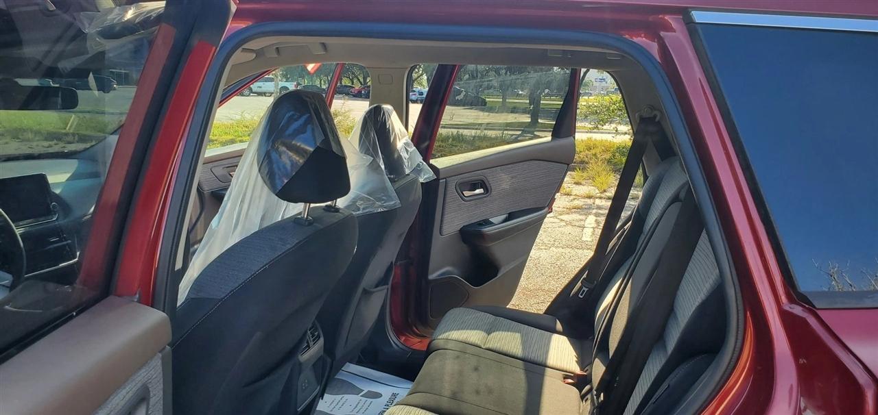 Nissan Rogue FWD SV 2022