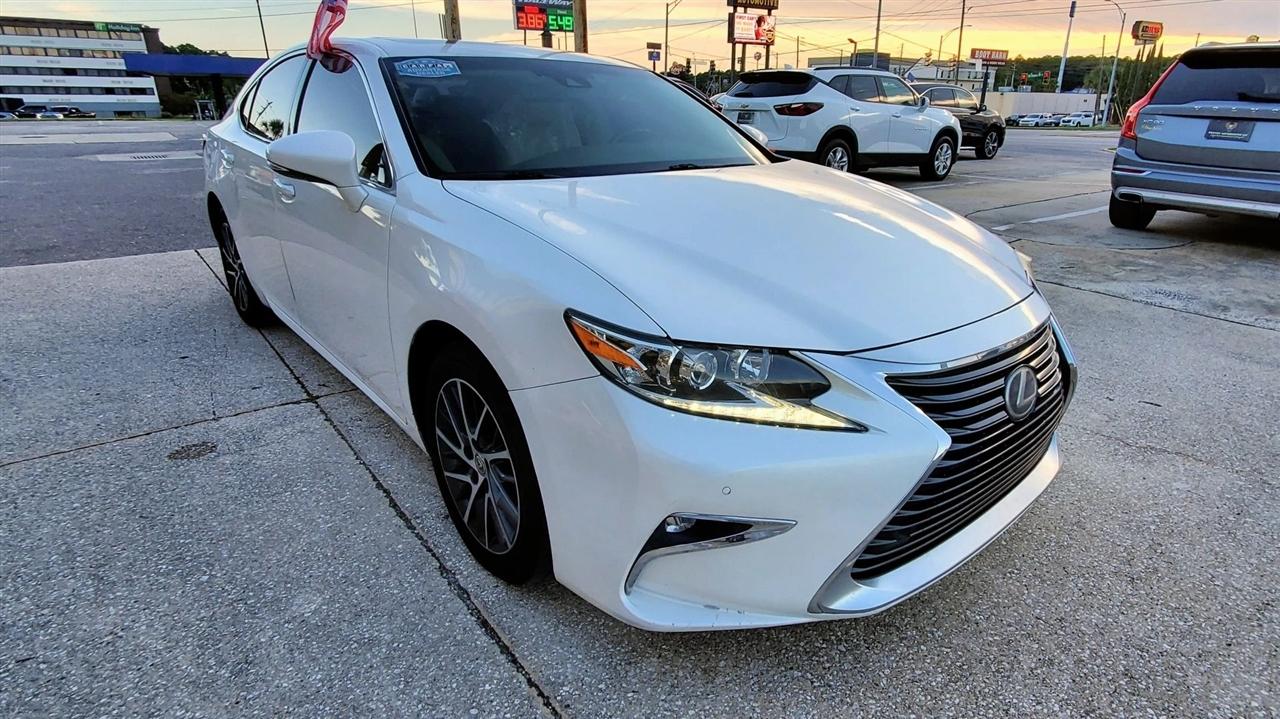 Lexus ES ES 350 FWD 2017