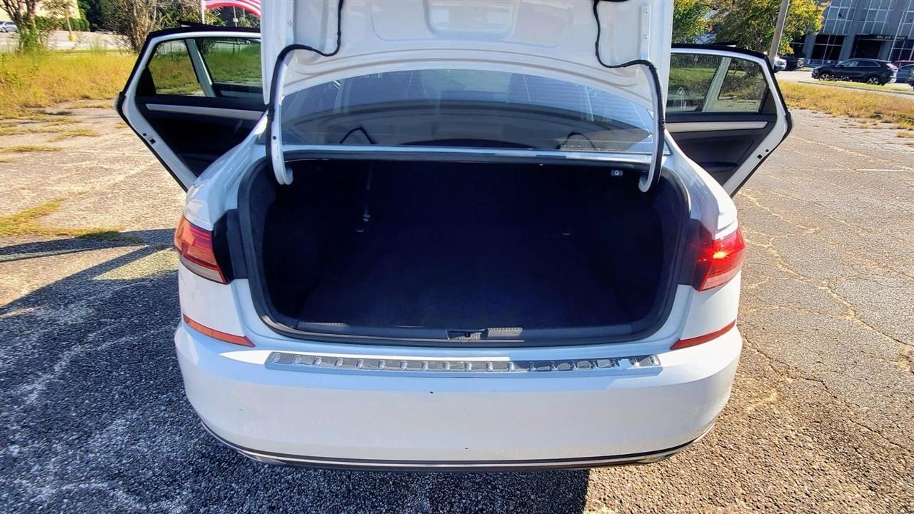 Volkswagen Passat 2.0T SE Auto 2022