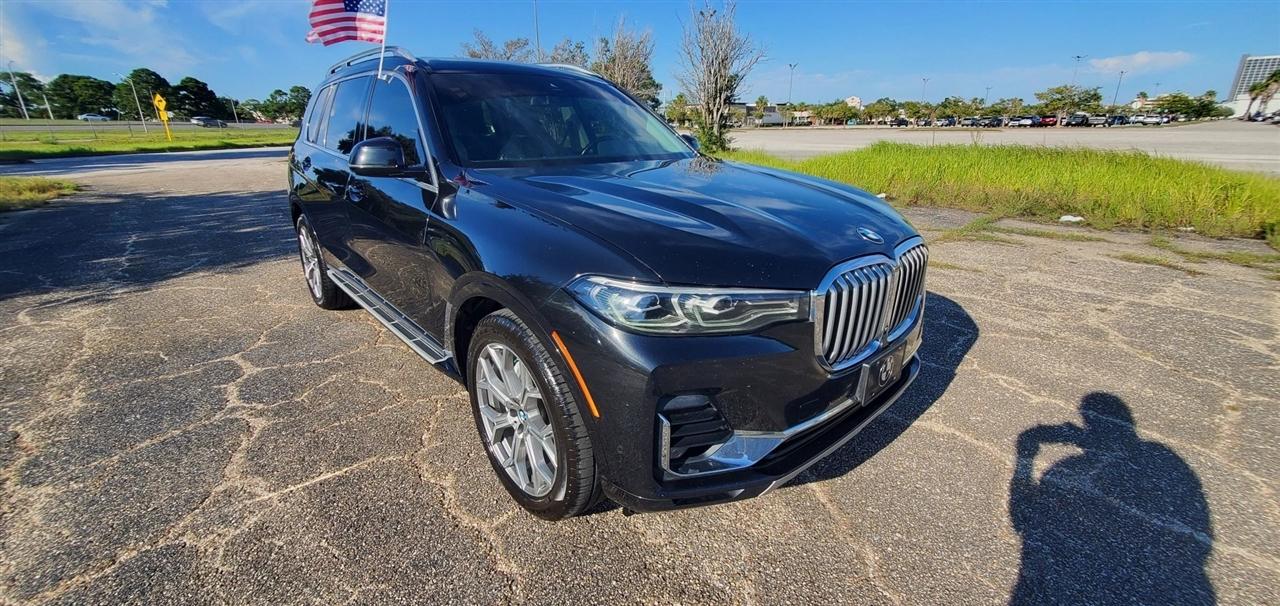 BMW X7 xDrive40i Sports Activity Vehicle 2020