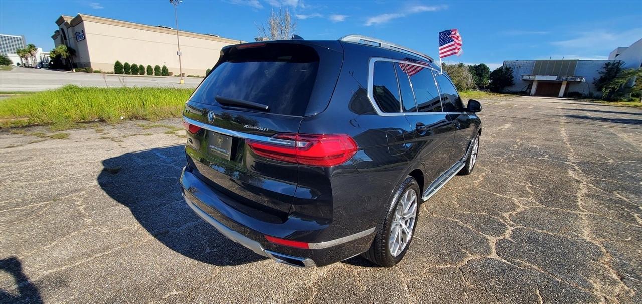 BMW X7 xDrive40i Sports Activity Vehicle 2020