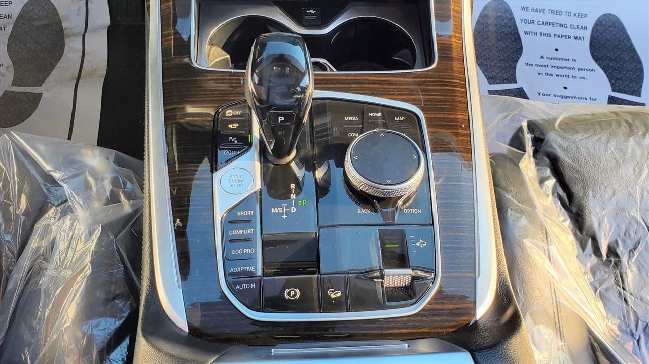 BMW X7 xDrive40i Sports Activity Vehicle 2020
