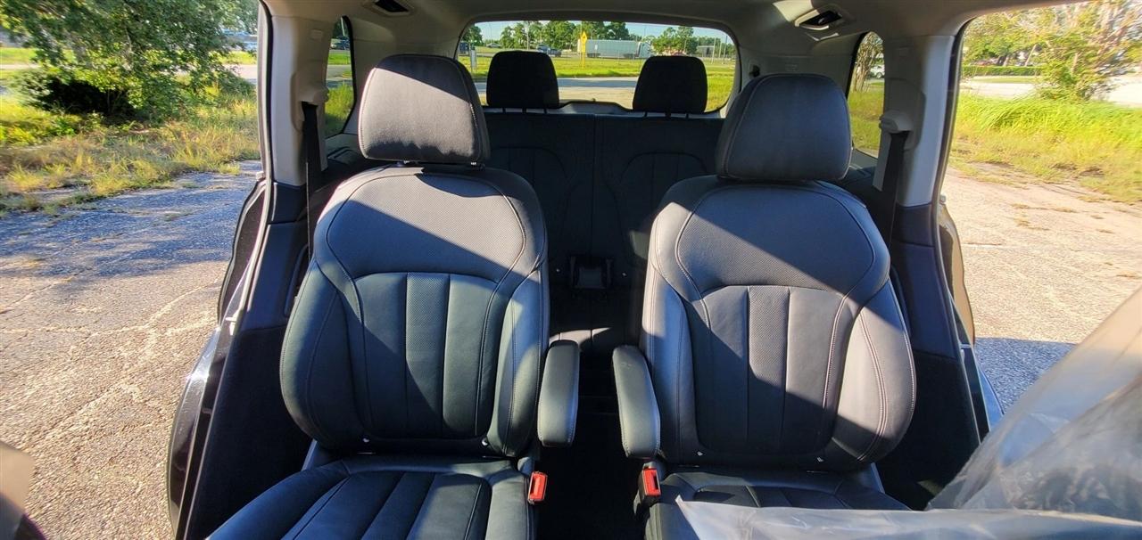 BMW X7 xDrive40i Sports Activity Vehicle 2020