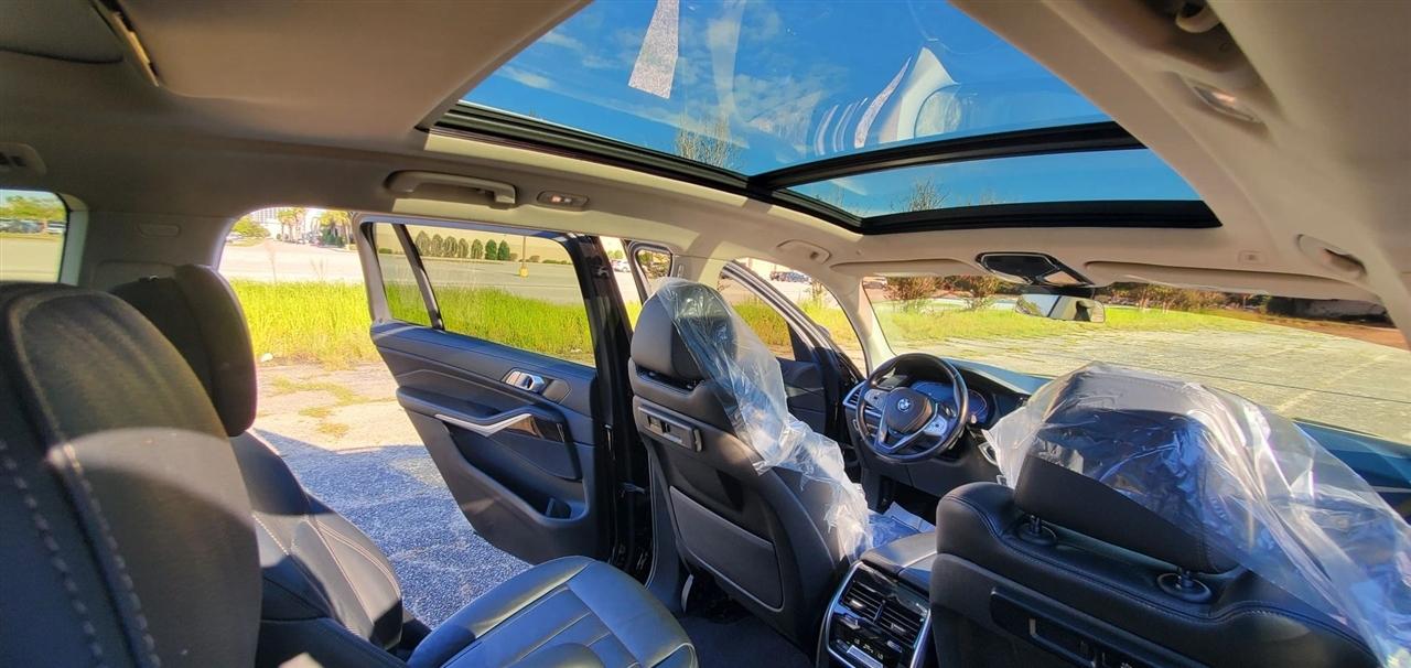 BMW X7 xDrive40i Sports Activity Vehicle 2020