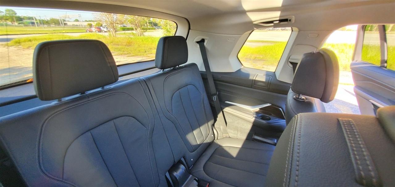 BMW X7 xDrive40i Sports Activity Vehicle 2020